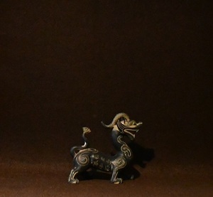 148 中国美術　麒麟　青銅器