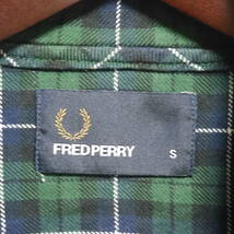 F24 □ FRED PERRY □ フレッドペリー　薄手ブルゾン　緑　中古　サイズＳ_画像6