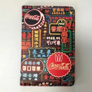 【香港限定】G.O.D×コカコーラ　コラボ パスポートケース