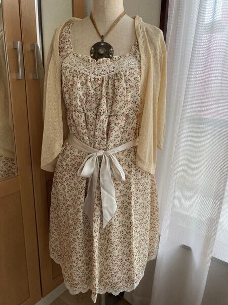 新品 LIZLISA系 セットアップ デートコーデ