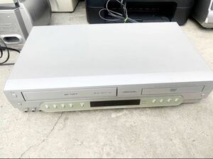 東芝 VTR一体型DVDビデオプレーヤー　SD-Y300 03年制☆動作未確認の為ジャンク品