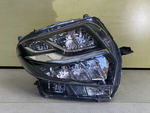 LA650S タントカスタム 右ヘッドライト Koito 100-69075 LED#3526