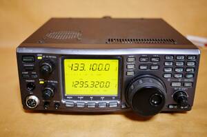 アイコム　IC-910D　144/430/1200MHz　50W　無線機　UX-910 / MB-23　