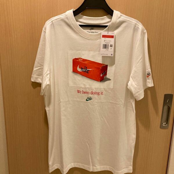 ナイキ　 半袖Tシャツ　メンズLサイズ　新品、タグ付き　白tシャツ　NIKE