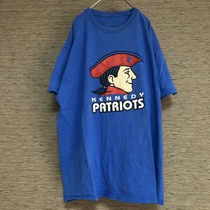 ポートアンドカンパニー 半袖Tシャツ　ペイトリオッツ　総柄　デカロゴB５ NFL アメフト　アメリカンフットボール　ビッグロゴ　入手困難