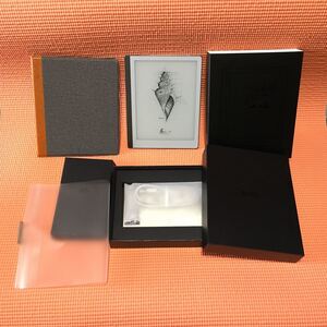 ONYX BOOX Leaf