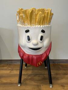 【送料無料】 1970年代 マクドナルド McDonald’s ポテト POTATO チェア　椅子 非売品 ストアディスプレイ 店舗什器 ヴィンテージ S0056