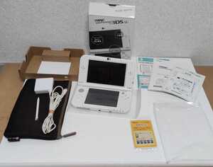 任天堂 Newニンテンドー3DS LL パールホワイト