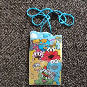 ユニバーサルパスケース