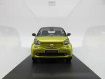 1/43 メルセデスベンツ　スマート　フォーツー カブリオ　smart fortwo cabrio ディーラー特注 ミニカー　ゴールド×ブラック_画像3