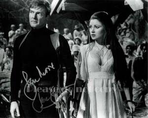 1973年 007 死ぬのは奴らだ Roger Moore & Jane Seymou ロジャー・ムーア & ジェーン・シーモア サイン フォト