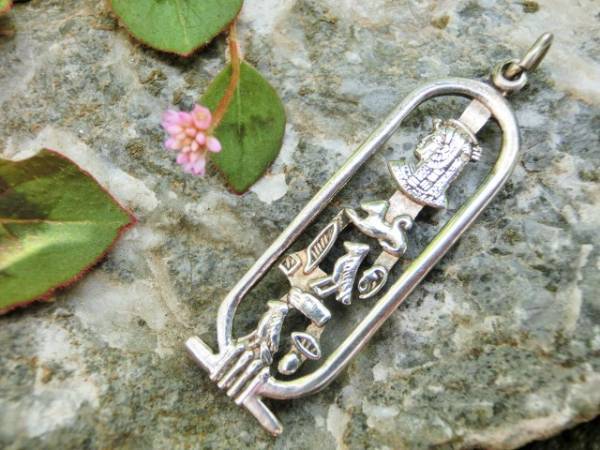 ☆新品☆古代エジプト象形文字 カルトゥーシュ シルバーペンダントトップ ③ Lサイズ ヒエログリフ チャーム