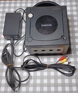 NINTENDO ゲームキューブ(AVケーブルと電源ケーブル)内蔵電池交換済メンテナンス済