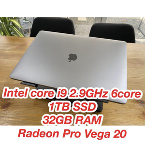 MacBook Pro 15インチ 6コア Intel Core i9 2.9GHz / SSD 1TB / メモリ32GB / Radeon Pro Vega 20 / スペースグレイ