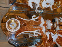 アンティーク調ロココ調ゴージャスゴールド色鶴の置物型置時計　ゴールド色鶴の置物型置時計　新築祝い引っ越し祝いに_画像1