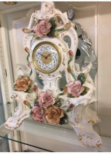 イタリア輸入ピンクローズ薔薇の置時計ピンクローズ薔薇の置物ピンクローズ薔薇の陶花ピンクローズ薔薇の陶器