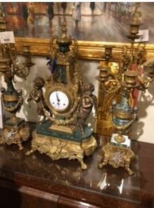 イタリア輸入ゴージャスゴールド色天使の置時計とキャンドルスタンドセットエンジェルの置時計エンゼルの置時計