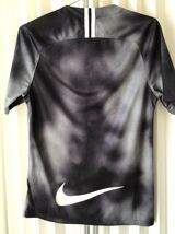 ナイキ エフシー NIKE .F.C レプリカユニフォーム 半袖tシャツ ドライフィット DRI-FIT グラデーション柄M サッカー フットサル等に_画像4