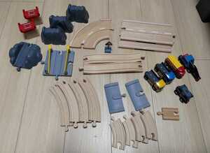 木製おもちゃ　BRIO レール＆ロード採石セット　箱なし