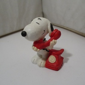  Vintage Snoopy телефон фигурка Kh937