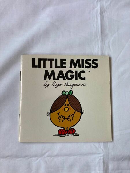 英語絵本　LITTLE MISS MAGIC 