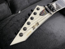 ESP E-II Series ARROW FR Snow White エレキギター ホワイト 専用ケース付 ほぼ未使用　保証残あり _画像2