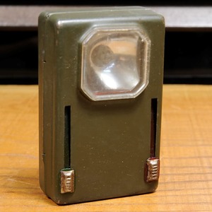 ポーランド軍放出品 シグナルライト CZM DOM-GOS製 タイプ2 カラーフィルター2種 信号ライト 信号電灯 色レンズ
