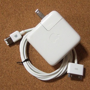 Apple 純正　ヴィンテージiPod用　FireWire電源ケーブル・セット　中古品　(A1)