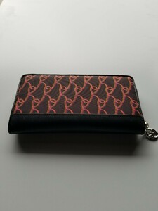 Roberta di camerino wallet