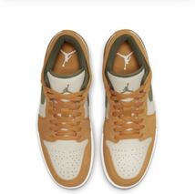 NIKE AIR JORDAN 1 LOW WHITE/MEDIUM OLIVE-LIGHT CURRY 26.0cm_画像3