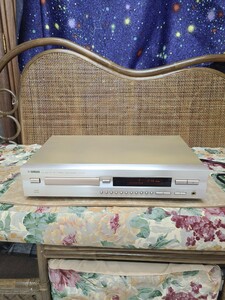 必見！整備済完動品！ヤマハHIFI CDプレーヤーCDX-496