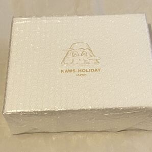 KAWS HOLIDAY Mount Fuji プレート 4枚セット カウズ 富士山 皿 陶器 ホリデイ 正規品 MOMA