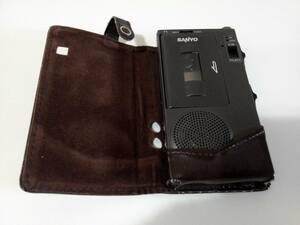 [ジャンク品]　SANYO サンヨー マイクロカセットテープレコーダー M-01