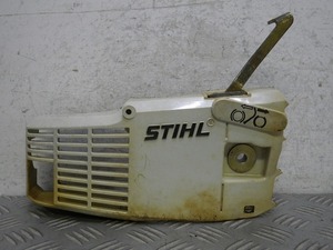 STIHL　スチール　エンジンチェーンソー　011AVT　スプロケットカバー