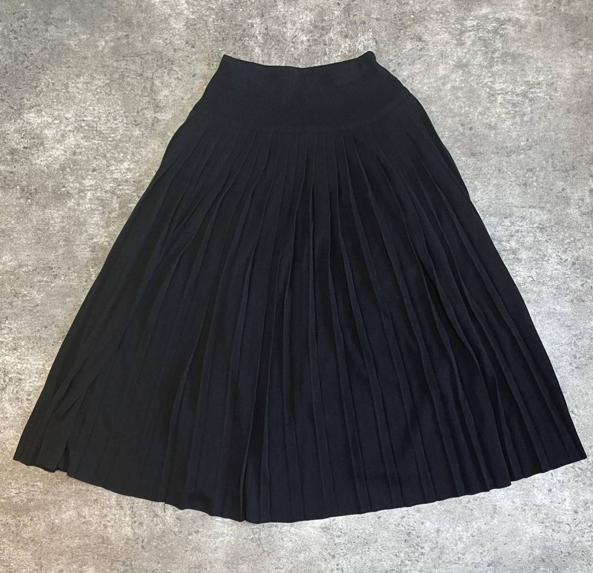 美品】PLEATS PLEASE プリーツ フレアスカート ネイビー www ...