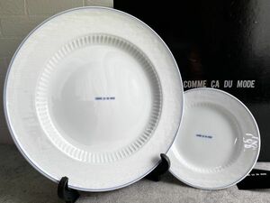 コムサデモード (COMME CA DU MODE) ケーキ皿 2枚 平皿 丸皿 大小２枚 27cm/16.5cm 箱入り保管品