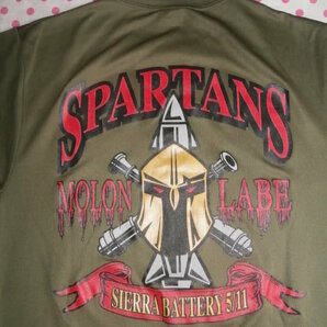 即決 米軍放出品 ミリタリー SPARTANS MOLON LABE MARINES THE SPIRIT OF SAINT SARBARA 速乾燥 Tシャツ OD Sサイズの画像4