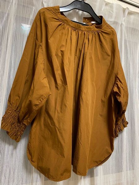 UNIQLO ブラウス