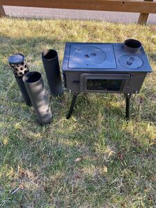 キャプテンスタッグ UG-0075 KAMADO煙突ガラス窓付角型ストーブ 送料サービス キャプテンスタッグ 薪ストーブ
