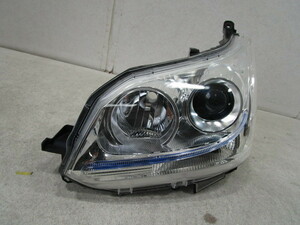 ダイハツ　ムーヴ　カスタム　LA100S/LA110S　純正　HID　左ヘッドライト　KOITO　100-51060