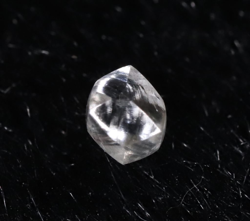ダイヤモンド 原石の値段と価格推移は？｜563件の売買情報を集計した 