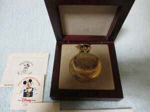 1990 годы Disney магазин 5 годовщина Mickey Mouse карманные часы не использовался 