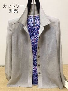[新品] 激安・在庫処分　Mサイズ　レディースジャケット　ミセスジャケット　婦人ソアロンジャケット　高級素材　ベージュ色