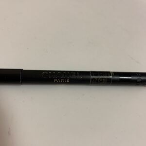 CHANEL アイライナーペンシル 01ヌワール