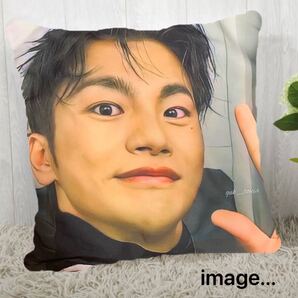 【新品】韓国俳優 ソイングクのクッションカバー