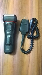 ブラウン BRAUN シェーバー 髭剃り