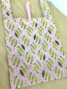☆ハンドメイド コンビニエコバッグ ミニエコバッグ ランチバッグ サブバッグ スナップエンドウ柄 ピンク 手作り☆