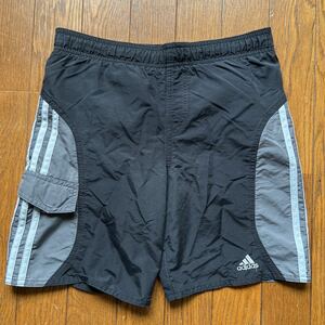 adidas アディダス　水着 140