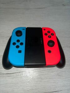 Nintendo Switch Joy-Con(レッド＆ブルー)＋グリップ(ジャンク品)