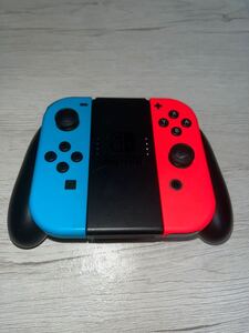 Nintendo Switch Joy-Con(レッド&ブルー)+グリップ(ジャンク品)